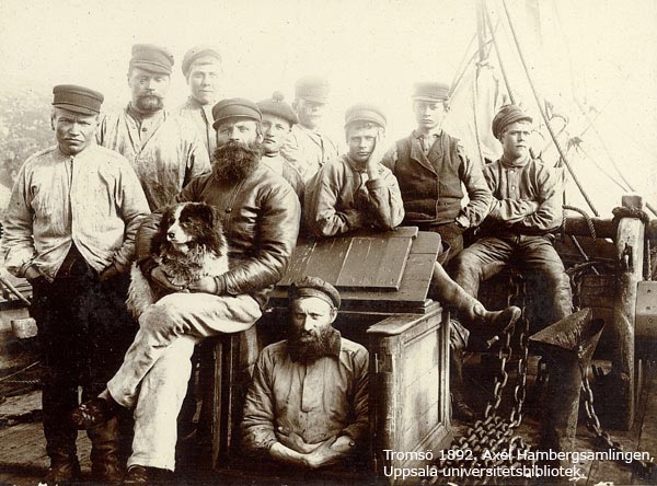 Skepparen M. Arnesen och hans besättning ombord på 'Cecilie Malene'